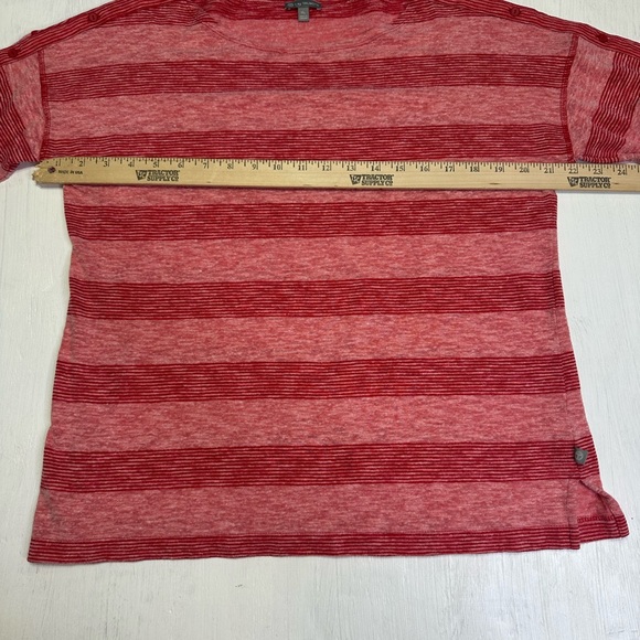 T by Talbots MP Red Striped Knit Top Button Shoulder & Sleeve Petite - Picture 4 of 9